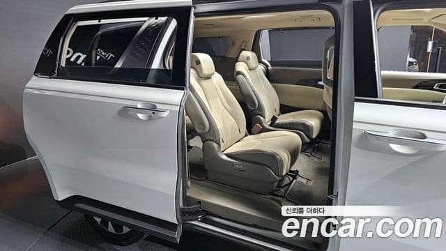 Kia Carnival 4세대 Signature, 2022 12