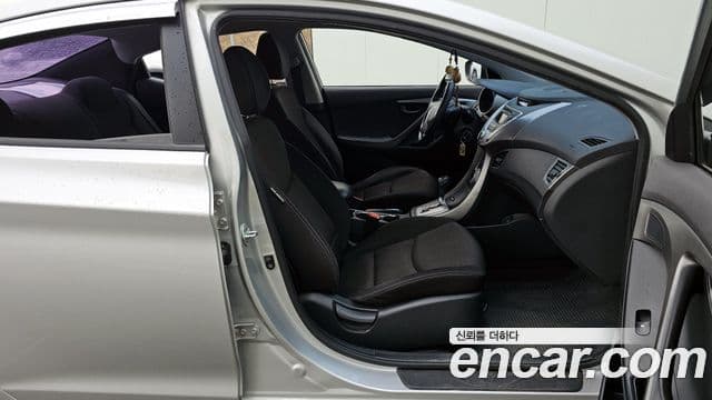 Hyundai Avante MD Luxury, 2011 10