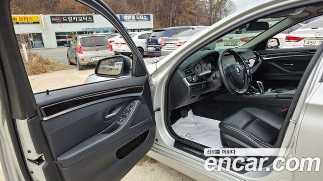 BMW 5시리즈 (F10), 2010 10