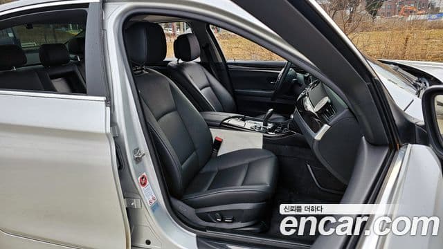 BMW 5시리즈 (F10), 2010 12