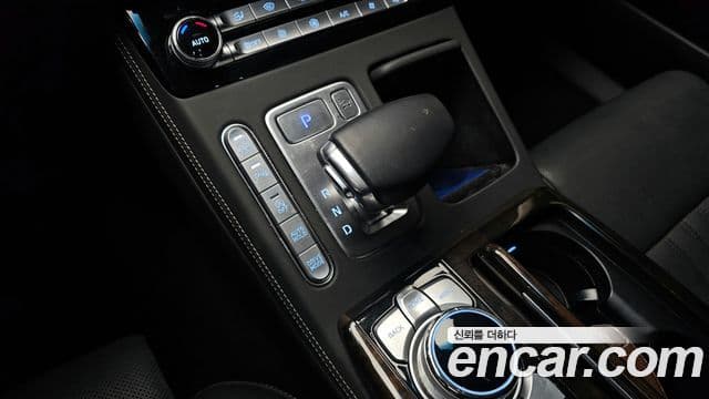 Genesis G90 Premium Luxury, 2019 9