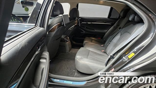 Genesis G90 Premium Luxury, 2019 12