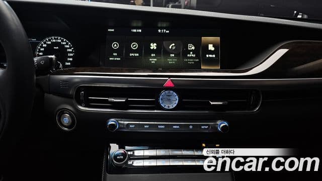 Genesis G90 Premium Luxury, 2019 16