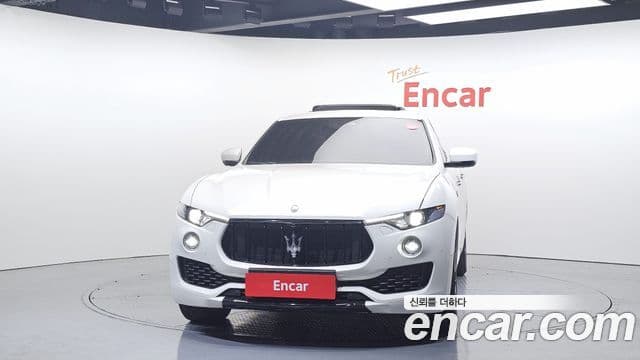Maserati Levante, 2018 3