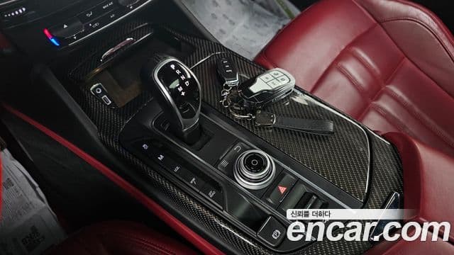 Maserati Levante, 2018 9