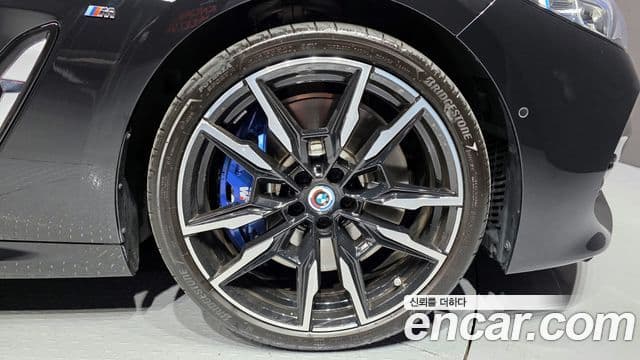 BMW 8시리즈 (G15) M850i xDrive купе, 2023 все фото