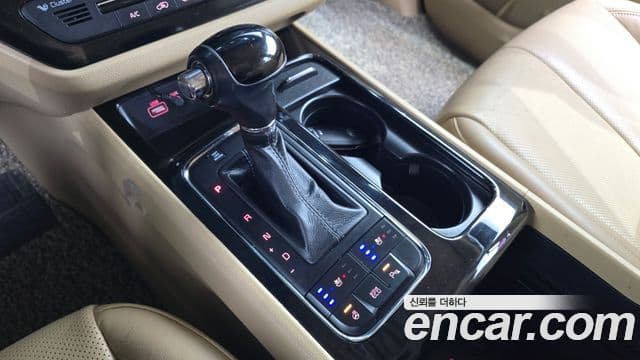 Kia All New Carnival Noblesse, 2016 9