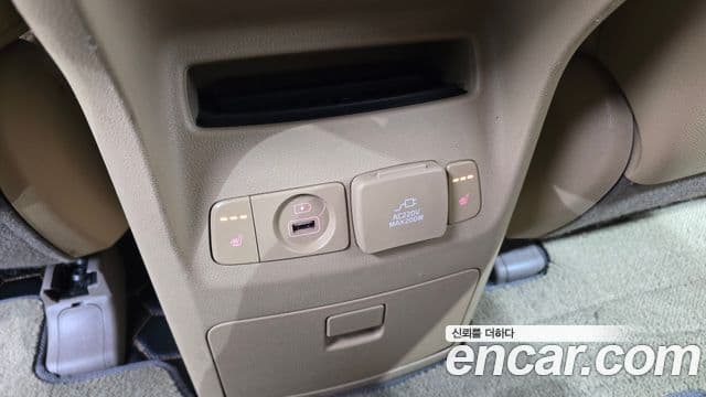 Kia All New Carnival Noblesse, 2016 18