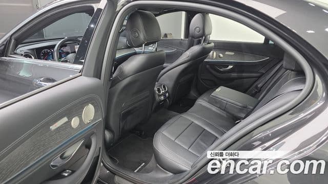 Mercedes-Benz E-класс W213 AMG Line, 2022 11