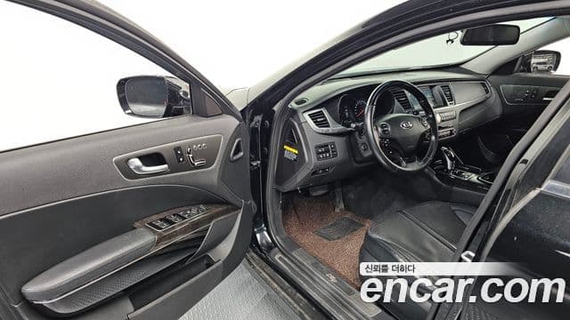 Kia K9 Executive, 2014 10