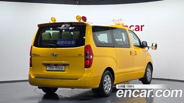 Hyundai Grand Starex детский перевозочный автомобиль, 2015 2