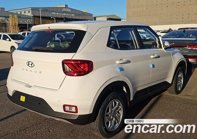 Hyundai Venue Premium, 2026 12