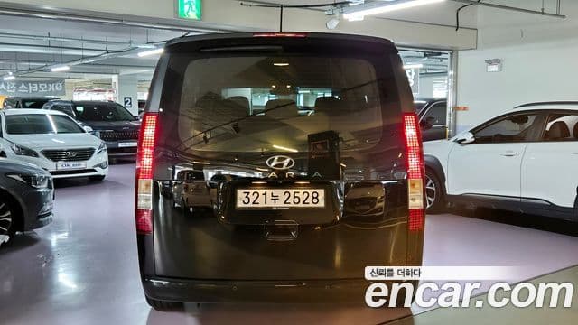 Hyundai Staria Modern, 2022 4