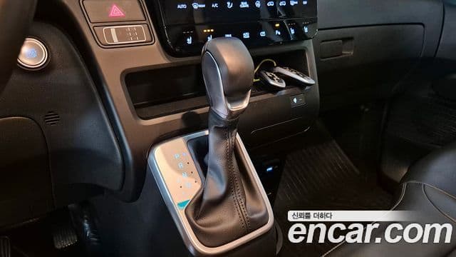 Hyundai Staria Modern, 2022 9