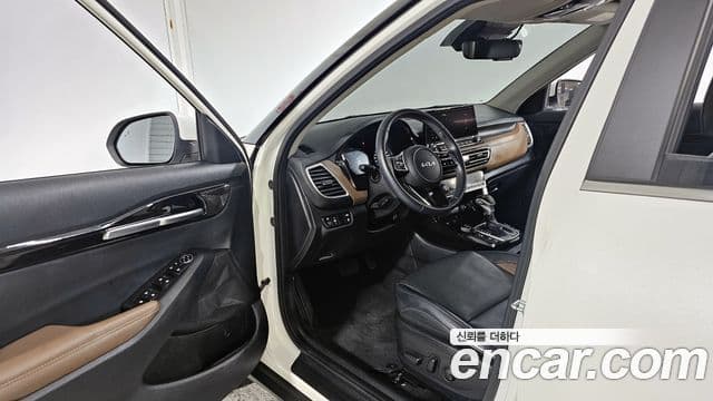 Kia Seltos Signature, 2023 11