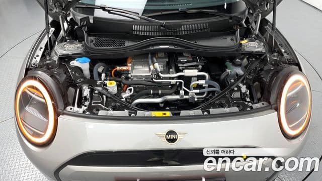 Mini Cooper Электрический (Electric) 4세대 SE Classic, 2024 6