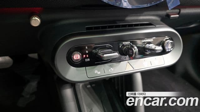 Mini Cooper Электрический (Electric) 4세대 SE Classic, 2024 9