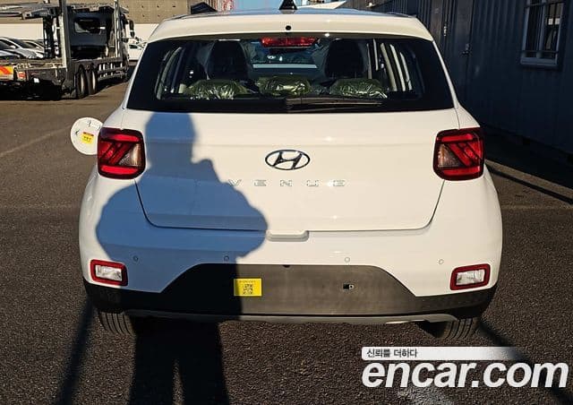 Hyundai Venue Premium, 2026 4