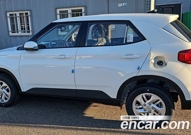 Hyundai Venue Premium, 2026 10