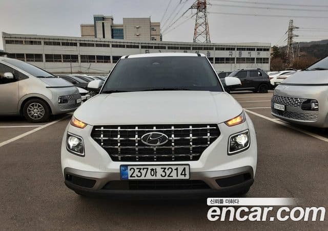 Hyundai Venue Premium, 2026 13