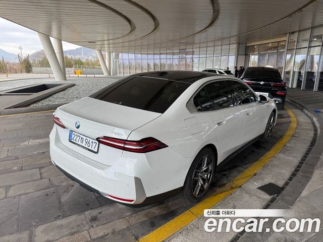 BMW 5시리즈 (G60), 2026 все фото