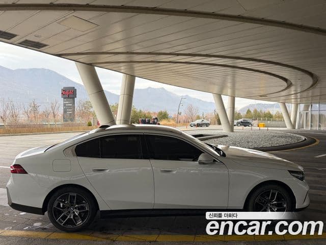 BMW 5시리즈 (G60), 2026 9