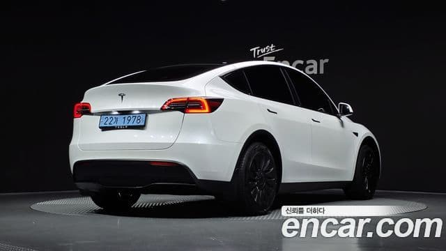Tesla модель Y, 2024 2