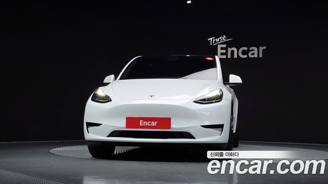 Tesla модель Y, 2024 3
