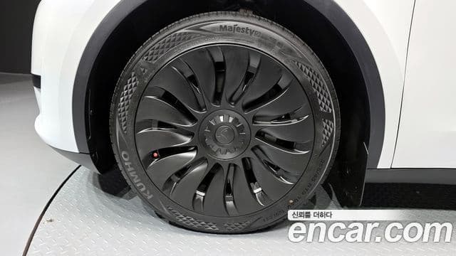 Tesla модель Y, 2024 все фото