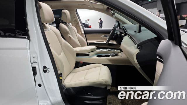 Genesis GV70, 2024 10
