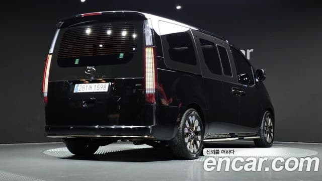 Hyundai Staria Inspiration, 2022 2