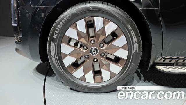 Hyundai Staria Inspiration, 2022 все фото