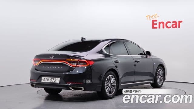 Hyundai Grandeur IG гибрид Special, 2018 2