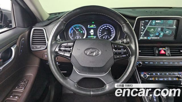 Hyundai Grandeur IG гибрид Special, 2018 13