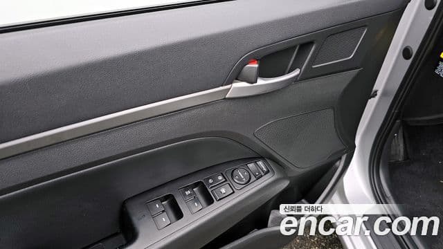 Hyundai Avante AD 1.6 GDI Smart, 2017 17