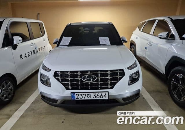 Hyundai Venue Premium, 2026 все фото