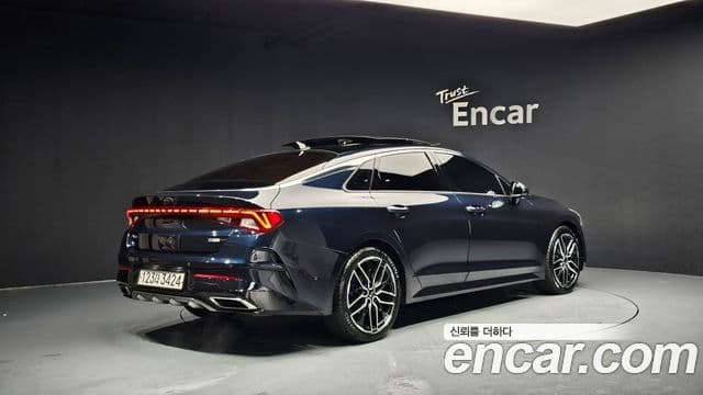 Kia K5 гибрид 3세대 Signature, 2021 2