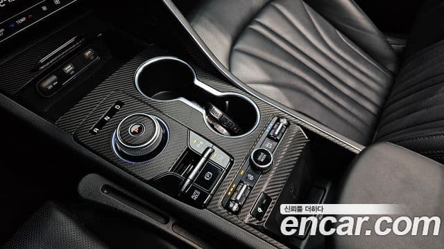 Kia K5 гибрид 3세대 Signature, 2021 9