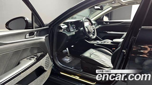 Kia K5 гибрид 3세대 Signature, 2021 12