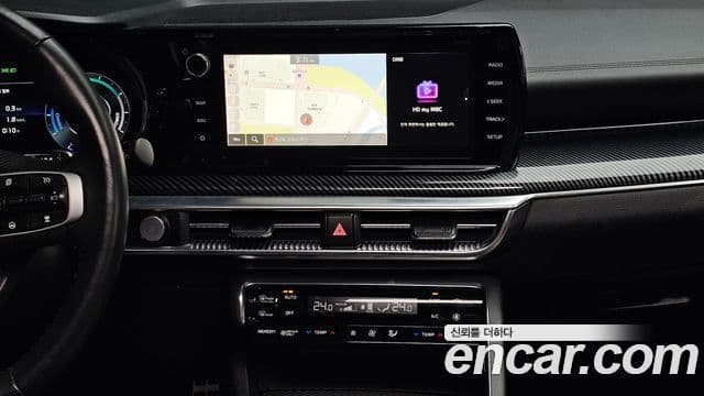 Kia K5 гибрид 3세대 Signature, 2021 16