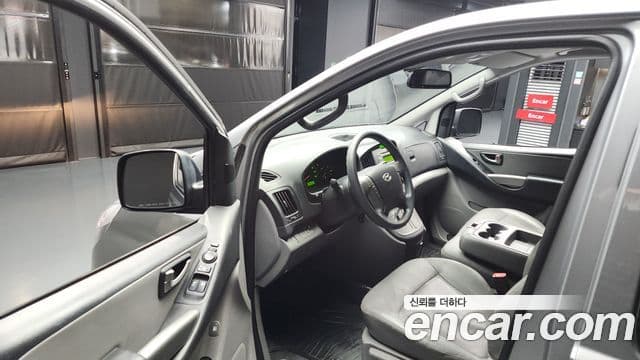 Hyundai Grand Starex CVX Luxury, 2015 10