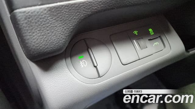 Hyundai Grand Starex CVX Luxury, 2015 16