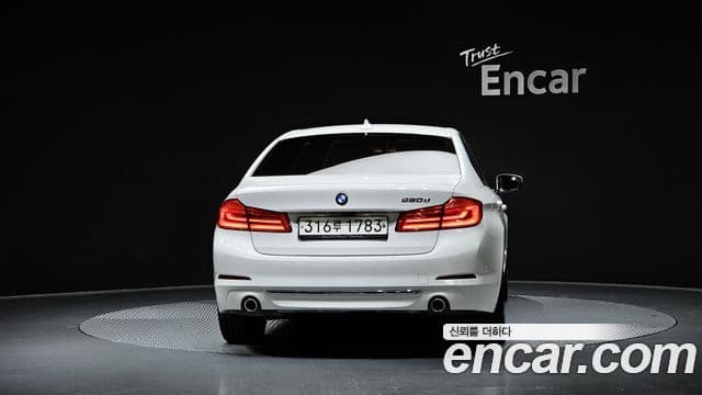 BMW 5시리즈 (G30) 520d Luxury Plus, 2020 4