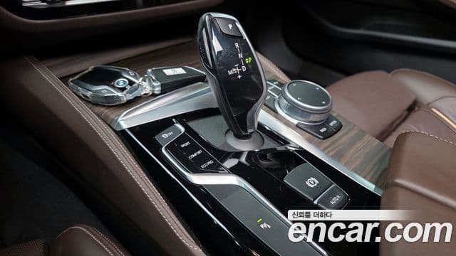 BMW 5시리즈 (G30) 520d Luxury Plus, 2020 9