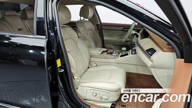 Genesis G90 Premium Luxury, 2021 10