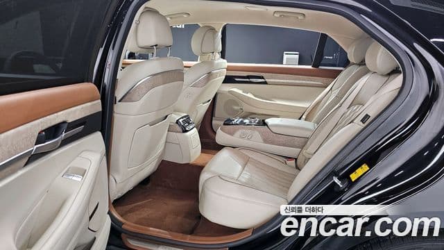 Genesis G90 Premium Luxury, 2021 12