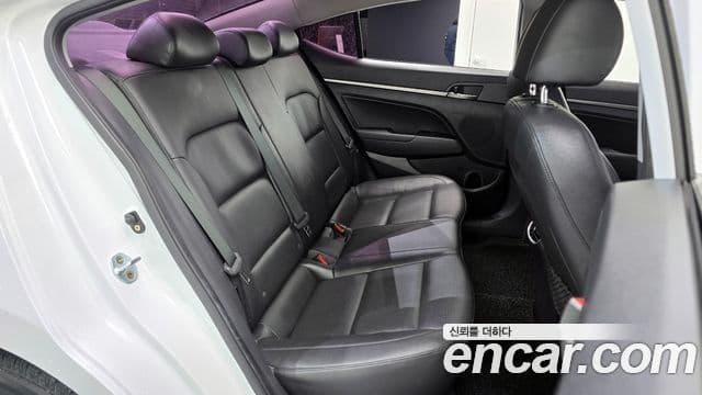 Hyundai Avante AD 1.6 GDI Smart, 2016 12