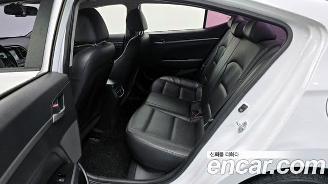 Hyundai Avante AD 1.6 GDI Smart, 2016 13