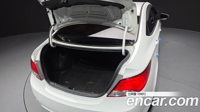 Hyundai Accent(новый кузов / новое поколение) Modern, 2016 20