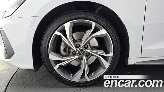 Audi A3 (8Y) Premium, 2023 все фото